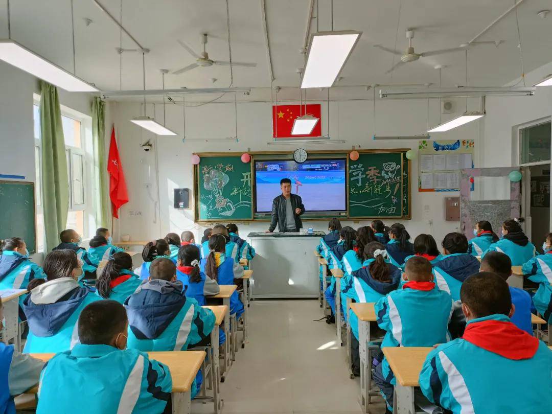 若羌县中学2020图片