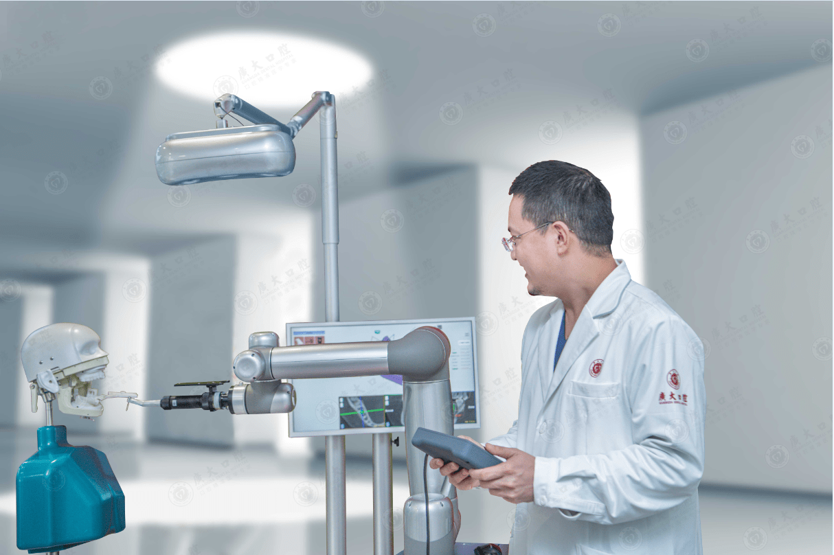 手术|厉害了！老字号广大口腔引进种植牙手术机器人，精准种牙再添动能