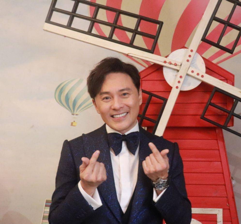 tvb最佳男配曹永廉自曝收入少7成,决定"抛妻弃子"北上捞钱!