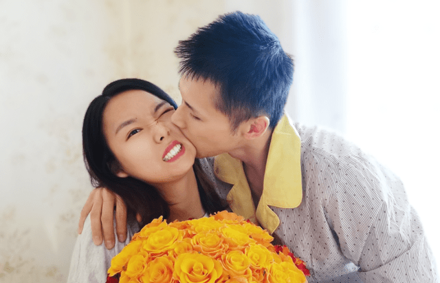 体操冠军张成龙:事业巅峰被小3岁富婆倒追,婚后生活幸福美满_赵紫嫣