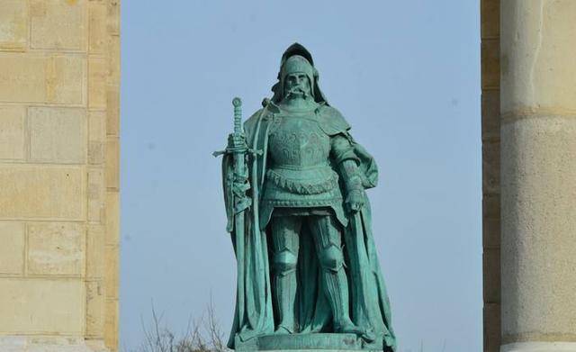 白骑士亚诺什匈雅提反奥斯曼入侵的民族英雄匈牙利简史17