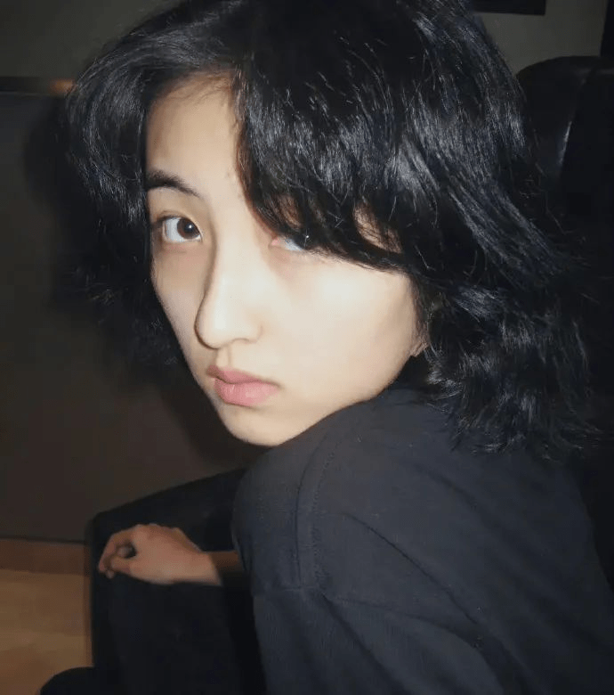 发型那些剪了短发的女明星们,为什么都留不长了?