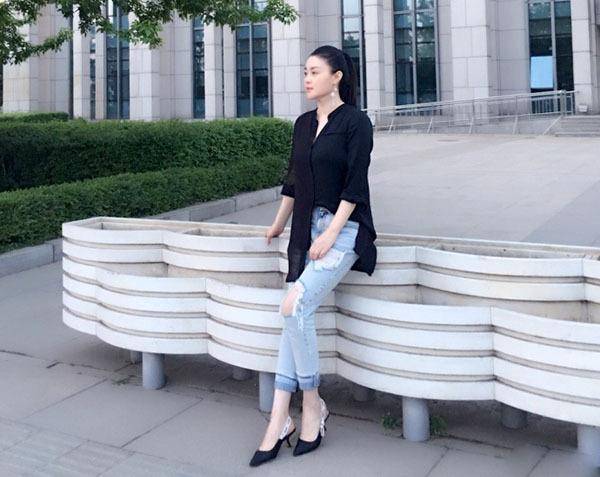 原创关婷娜我和赵本山清清白白被疯狗咬了只能怪自己运气不好