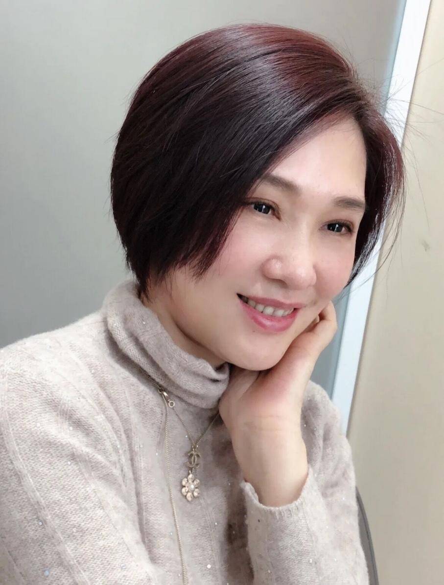 发型60岁以后还需要染发吗？看完这些奶奶辈才知道：染与不染差别真大