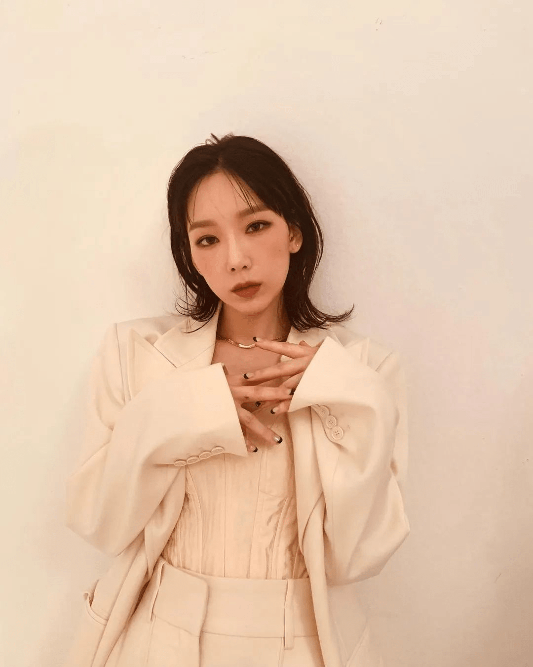 发型那些剪了短发的女明星们，为什么都留不长了？