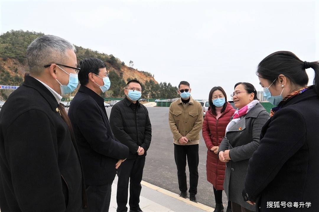 2月24日上午,肇庆市鼎湖区委副书记,区长梁健梅一行莅临广州应用科技