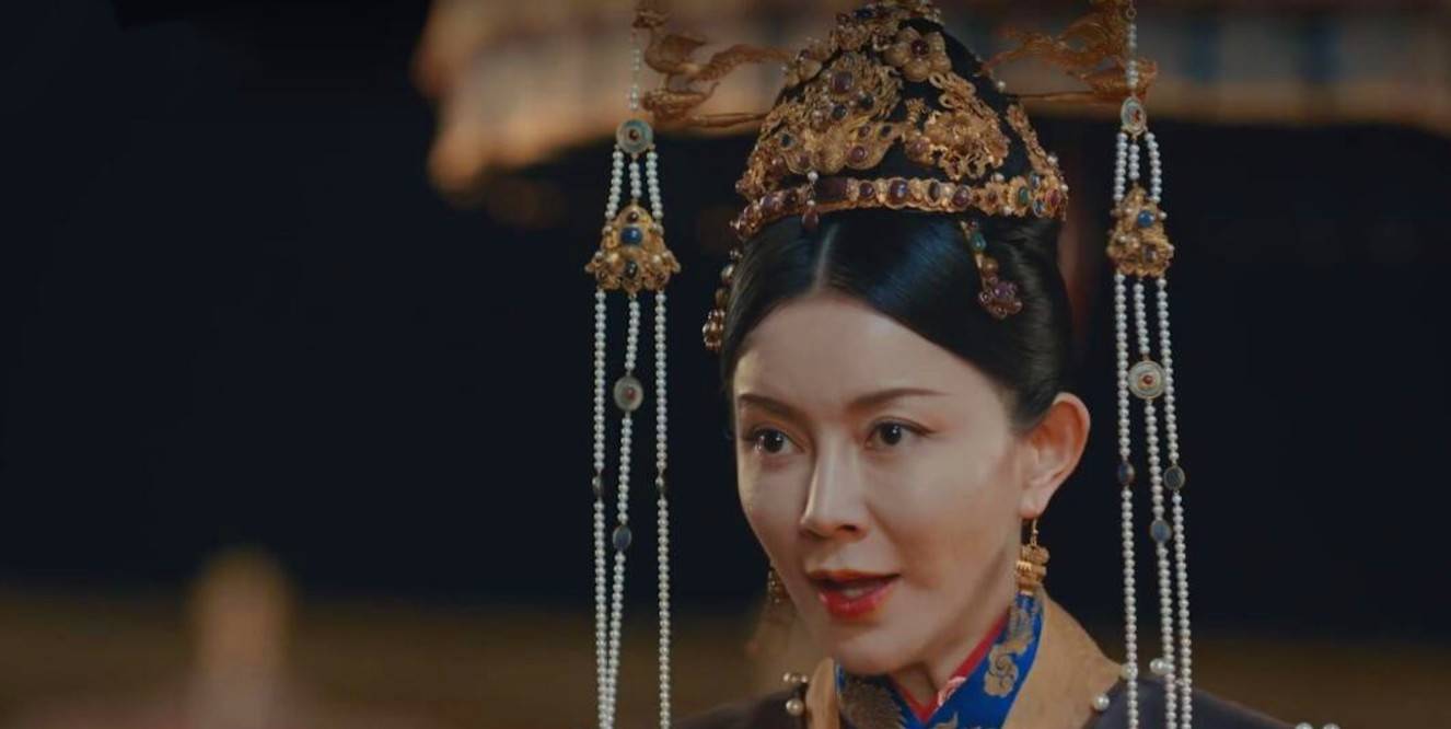 现年才24岁的张楠,在《皓镧传》中饰演的琼华公主堪称疯批美人的