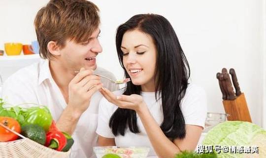 营养素|怀孕后每个阶段，胎宝需要什么营养素？孕期膳食秉承三大原则