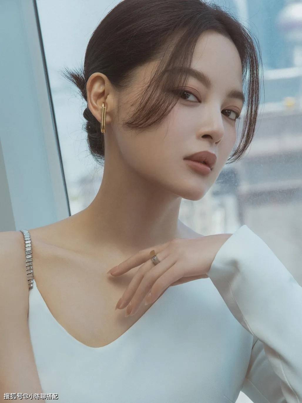 唇线男看鼻女看嘴！知道这2点，“香肠嘴”也能更大气，越老越有魅力