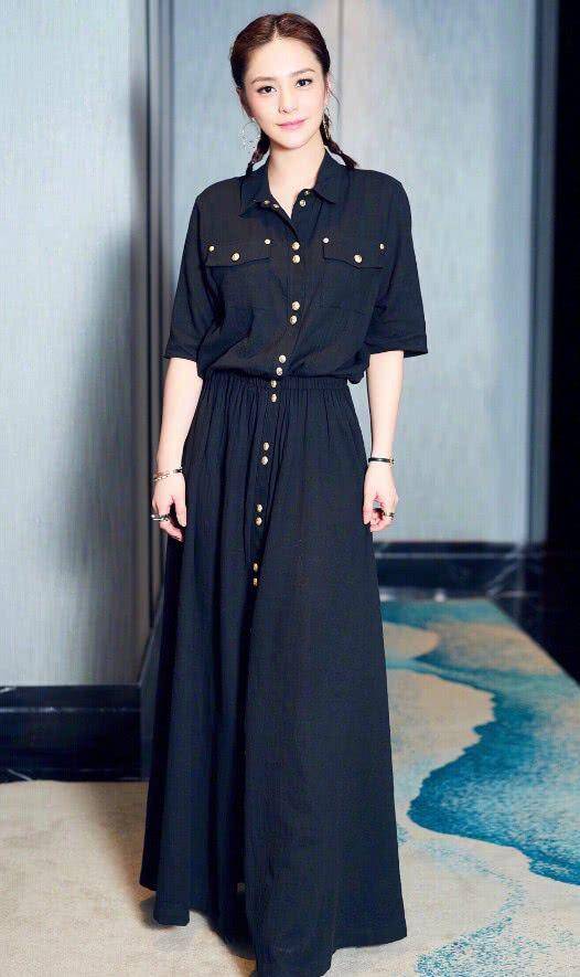 计划 阿娇穿衣总算不翻车，露肩衫配阔腿裤不止“瘦”十斤，美到认不出