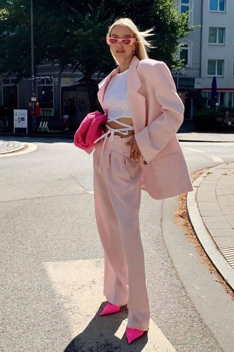 大气 大衣下岗了!开春这么穿,时髦又大气!