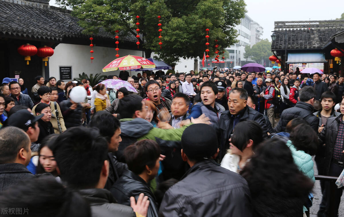 太仓金仓湖聚众斗殴图片