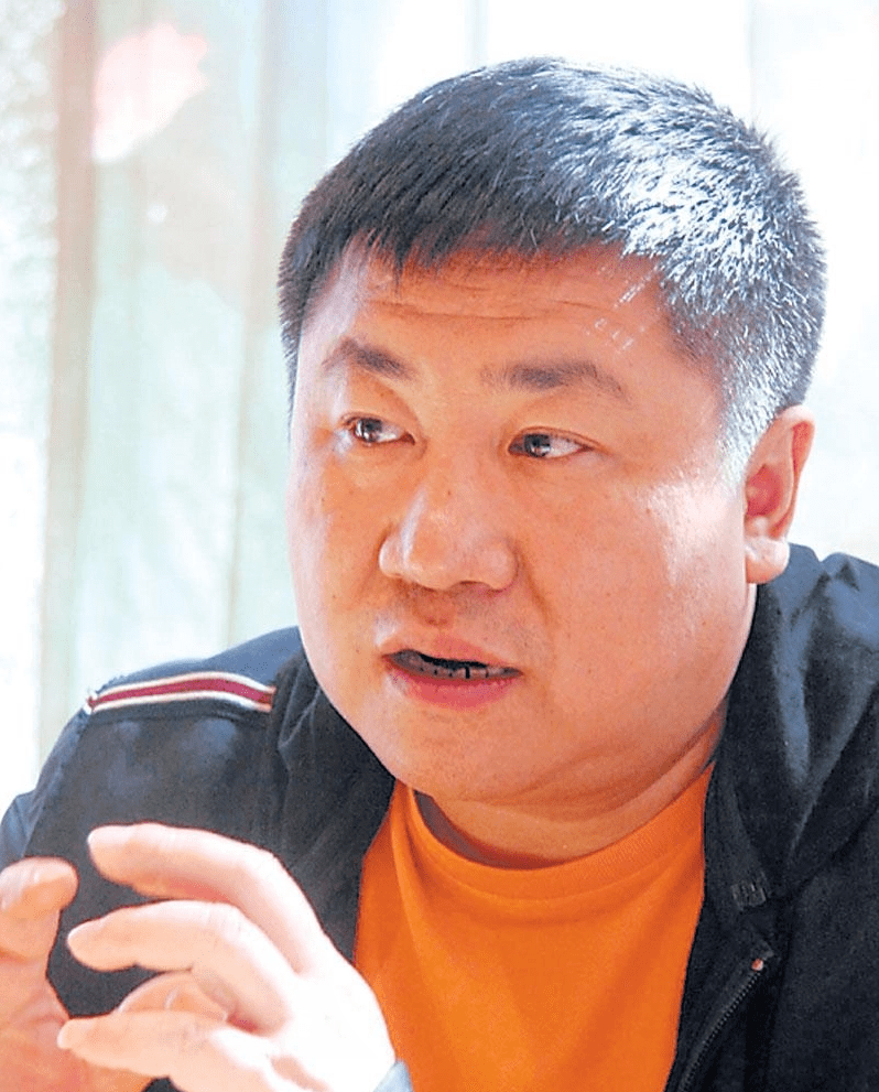 原创刘流郭德纲见了得喊师叔放弃相声当演员后和赵本山平起平坐