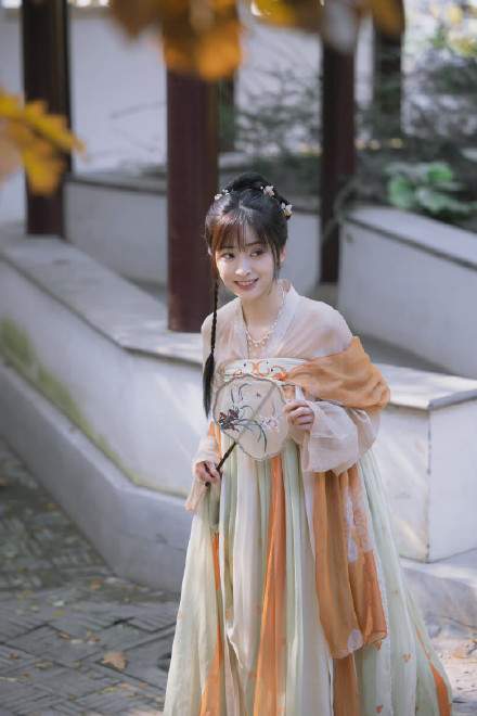 美人5位被造型耽误的古装美人！综艺里很惊艳，剧里怎么就一般般呢