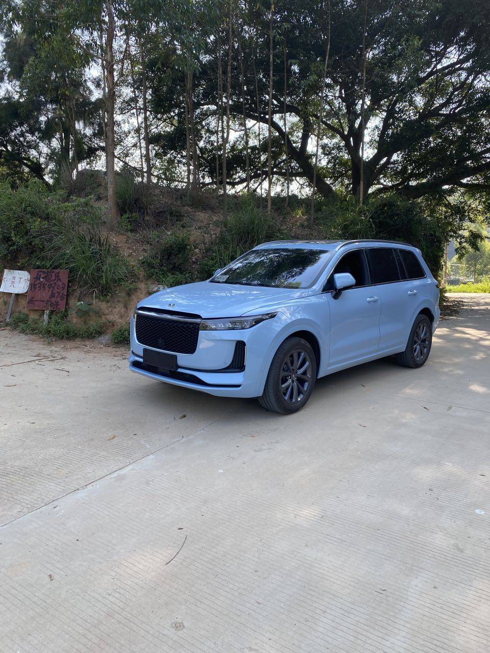 当我想选购30万以上的新能源座驾时高合蔚来理想进入视野