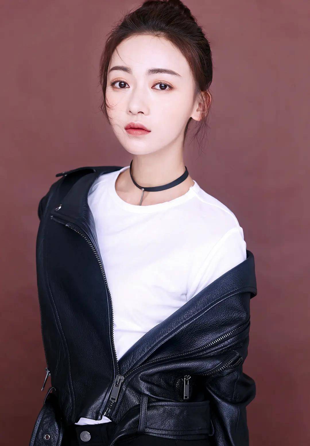 发型明星换发型像换头?林心如剪狗啃刘海变年轻,赵丽颖烫头撞脸景甜