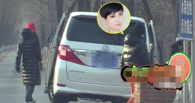 中性 36岁李宇春全副武装公园遛弯，一身低调休闲装扮非常亮眼