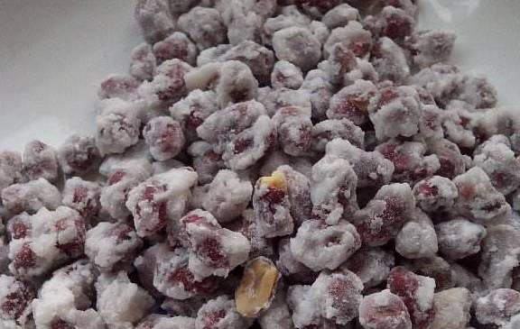 做法|挂霜花生不用买,教你一招自己在家做,更营养美味,吃起来更过瘾