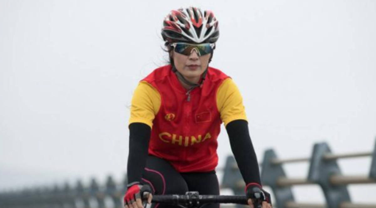 世界冠军李园园欠30万债务靠直播卖海鲜3年还完曾获46枚奖牌