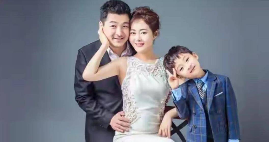 知名演员国丽娜嫁初恋齐奎明星夫妻风光背后有艰辛