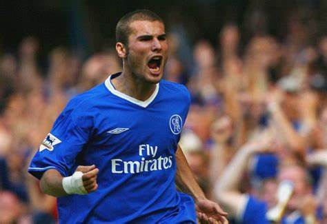 2004年,阿德里安-穆图在为切尔西效力的前三场比赛中攻入四球,看起来