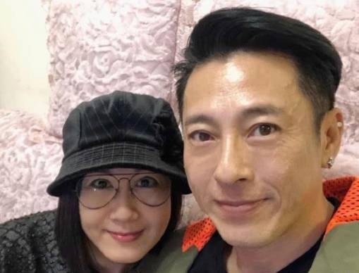 因为|夫妻俩为了不变老，25年不吃肉还不要孩子，如今妻子像30岁