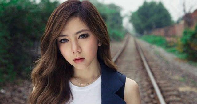 人气|新一代歌手中，邓紫棋华晨宇真的算得上歌手中的领军人物了？