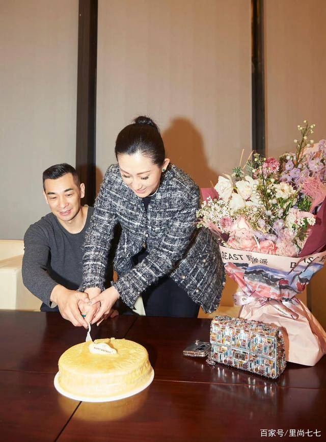 身材 庆生的方式多种多样，明星们的庆生方式有何不同？