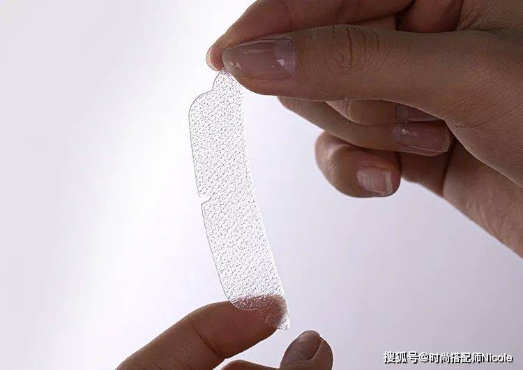 眼睛最容易让男人“一见钟情”的女人,往往拥有这个特征