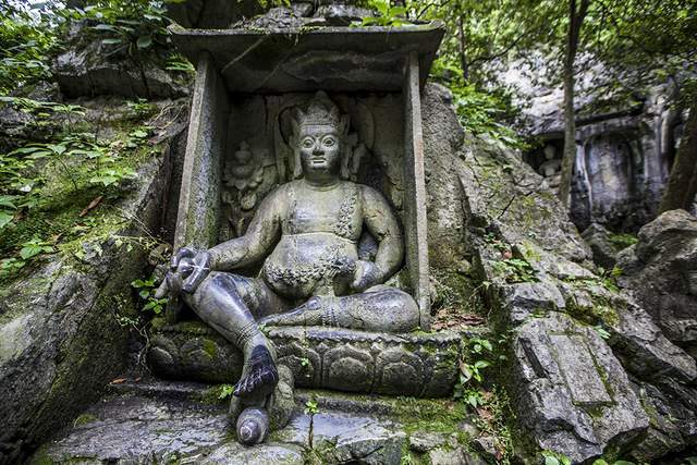 寺庙|杭州旅行必打卡景点之一，藏在西湖群山中，门票70元还很多人去