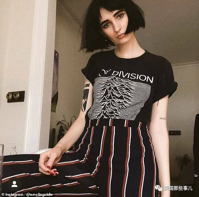 麦当娜麦当娜和自拍差巨大！网友：过度整容，远没自然衰老好看啊！