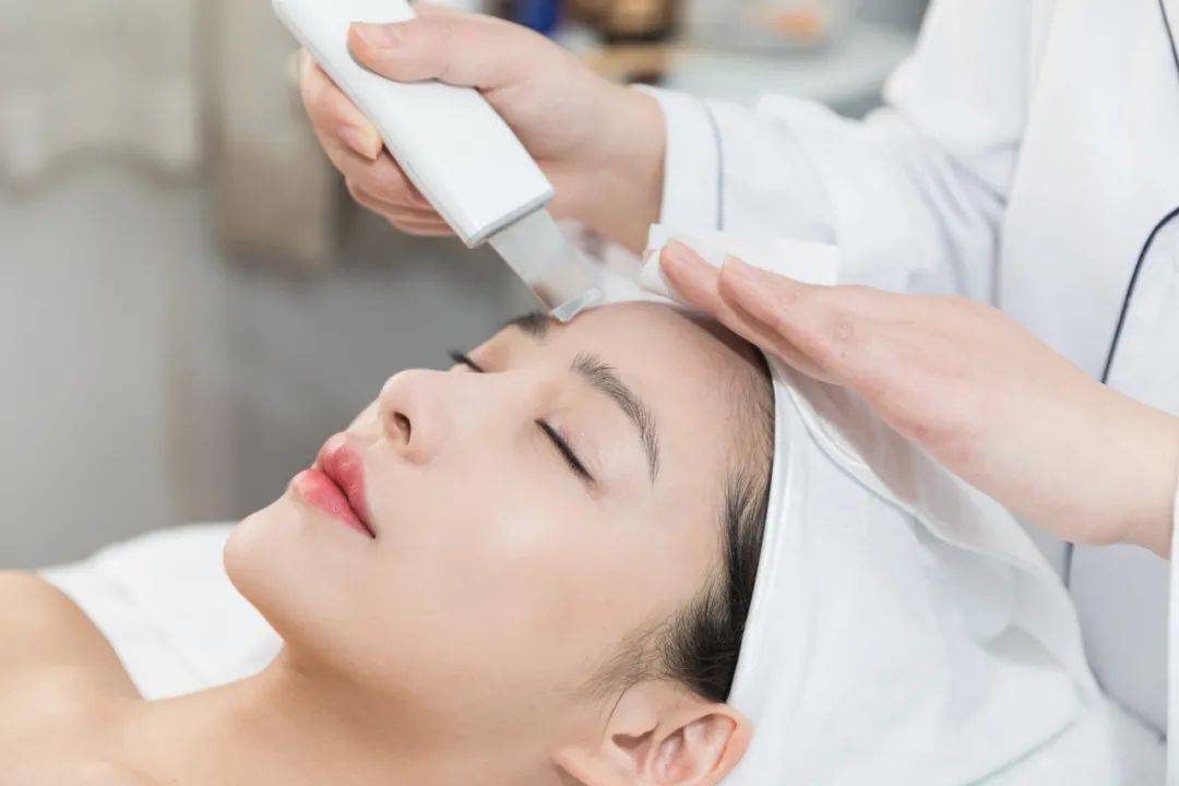 玛吉三个医美项目：水光针、光子嫩肤、热拉提