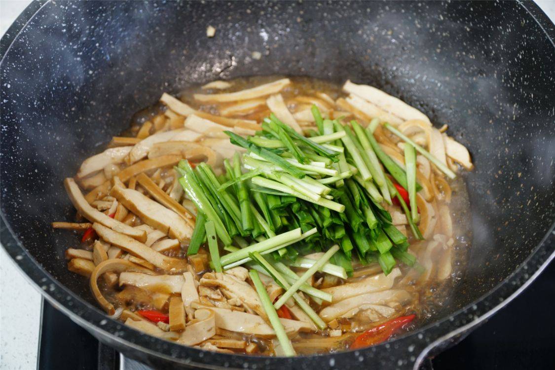 食谱|女神节到了,建议女人:多吃“3谷6菜”,少吃保健品,面色如桃花