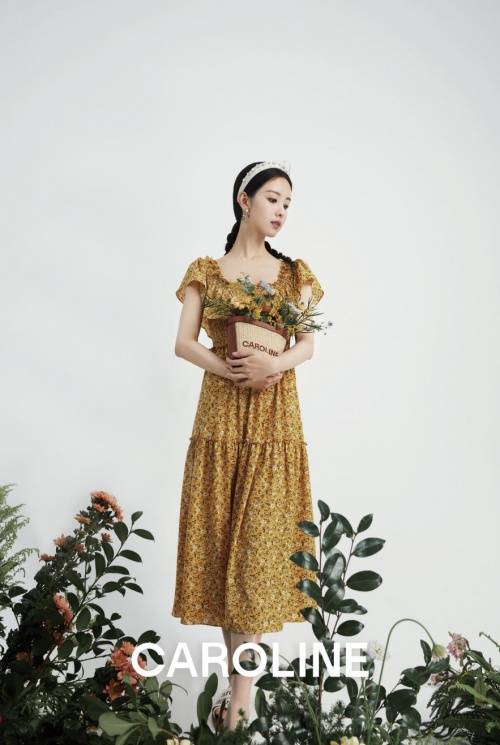 品牌 欣贺CAROLINE女神节官宣品牌大使陈都灵｜解锁“都”式新优雅