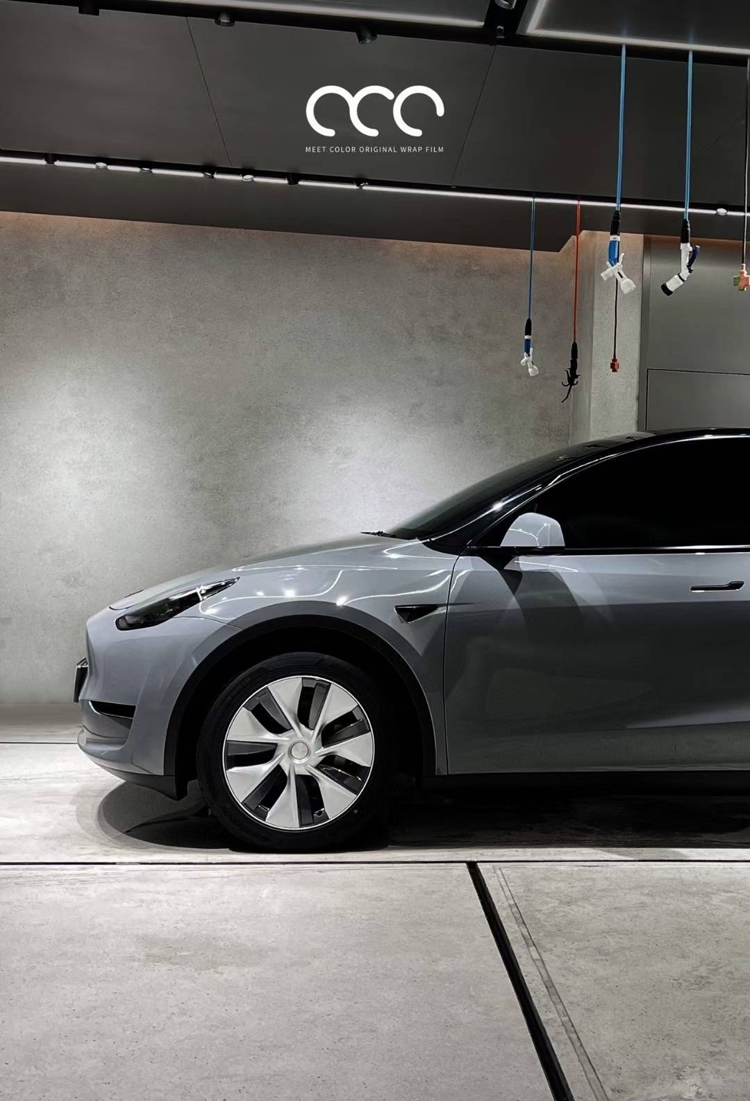 特斯拉model y全车漫彩改色膜超亮pet纳多灰_nando_gray_bright