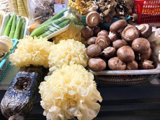 因为|去菜市场买菜，这6种蔬菜不要随便买，菜贩子：从不给家人吃