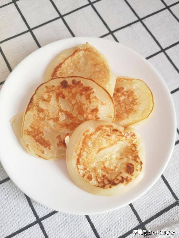 酸奶煎着吃,全程无技巧,香软好吃,简单易学,孩子每天吵着要吃_乳酸菌