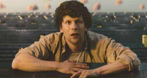 婴儿|生态箱电影解析,凭空出现的婴儿到底是什么身份?