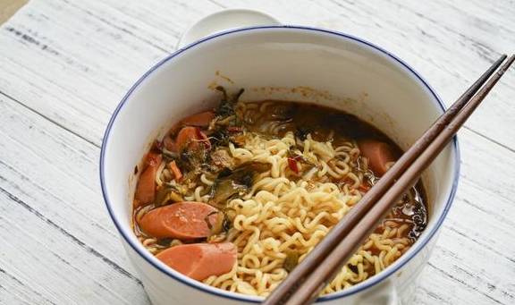 食品|早餐要“吃好”，这4种早餐，没营养、热量高，再喜欢也要少吃