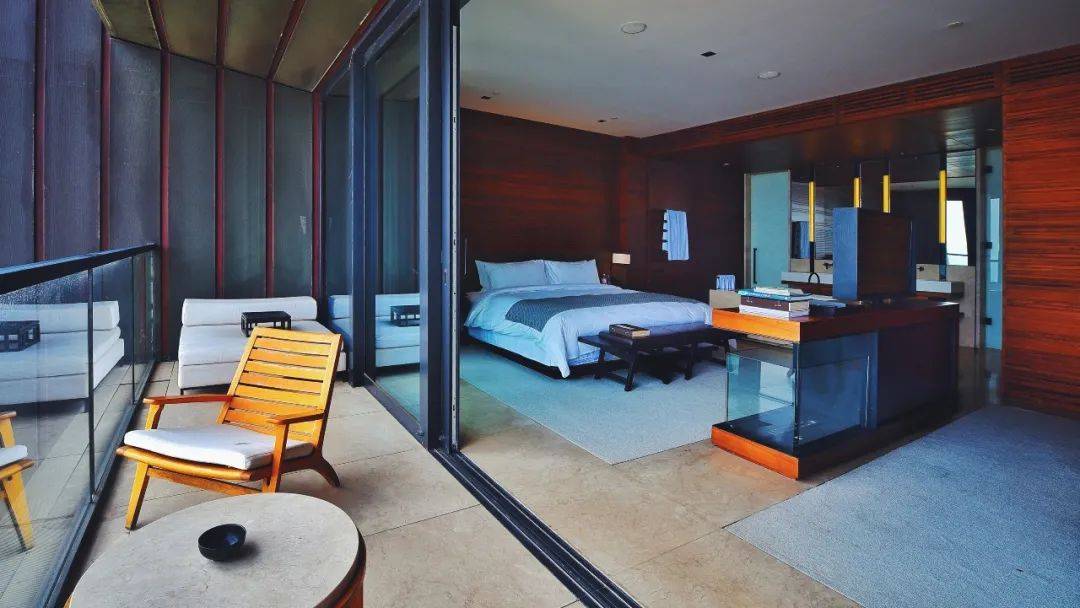 696969青岛涵碧楼拥有161间客房.