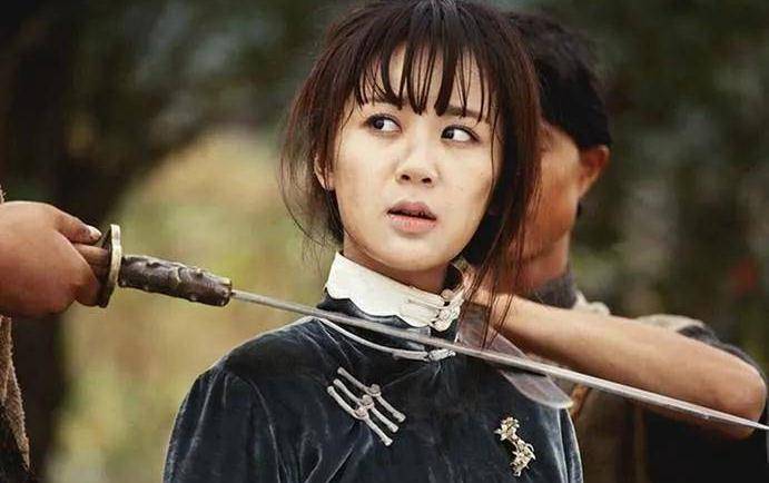 大秧歌|杨紫毕业后的第一部戏,搭档杨志刚演情侣,高粱地奉献荧屏初吻