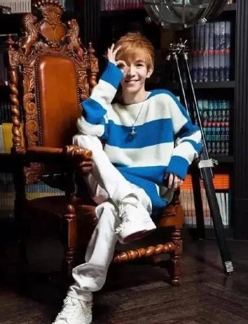 别墅|“天才”郭敬明:你嘲笑他矮,他嘲笑你没钱