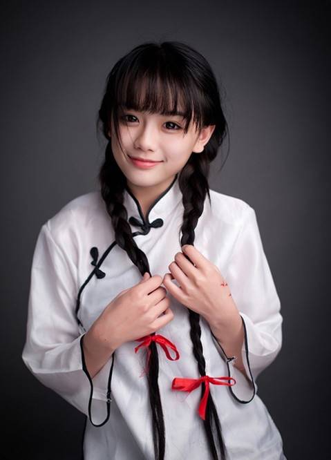潘时当硅胶脸混进古装剧，盛世美颜一秒打回原形，导演再强都无能为力？