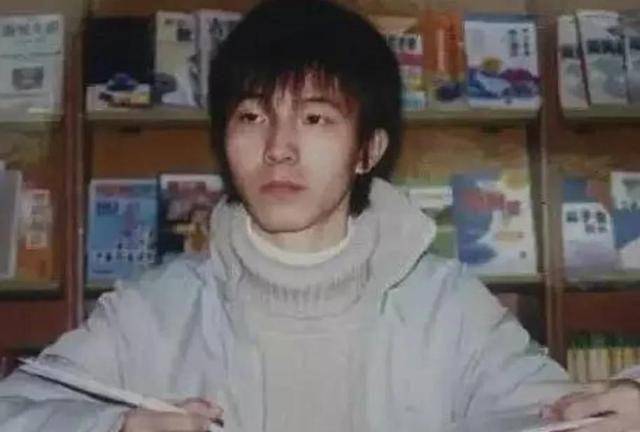 别墅|“天才”郭敬明:你嘲笑他矮,他嘲笑你没钱