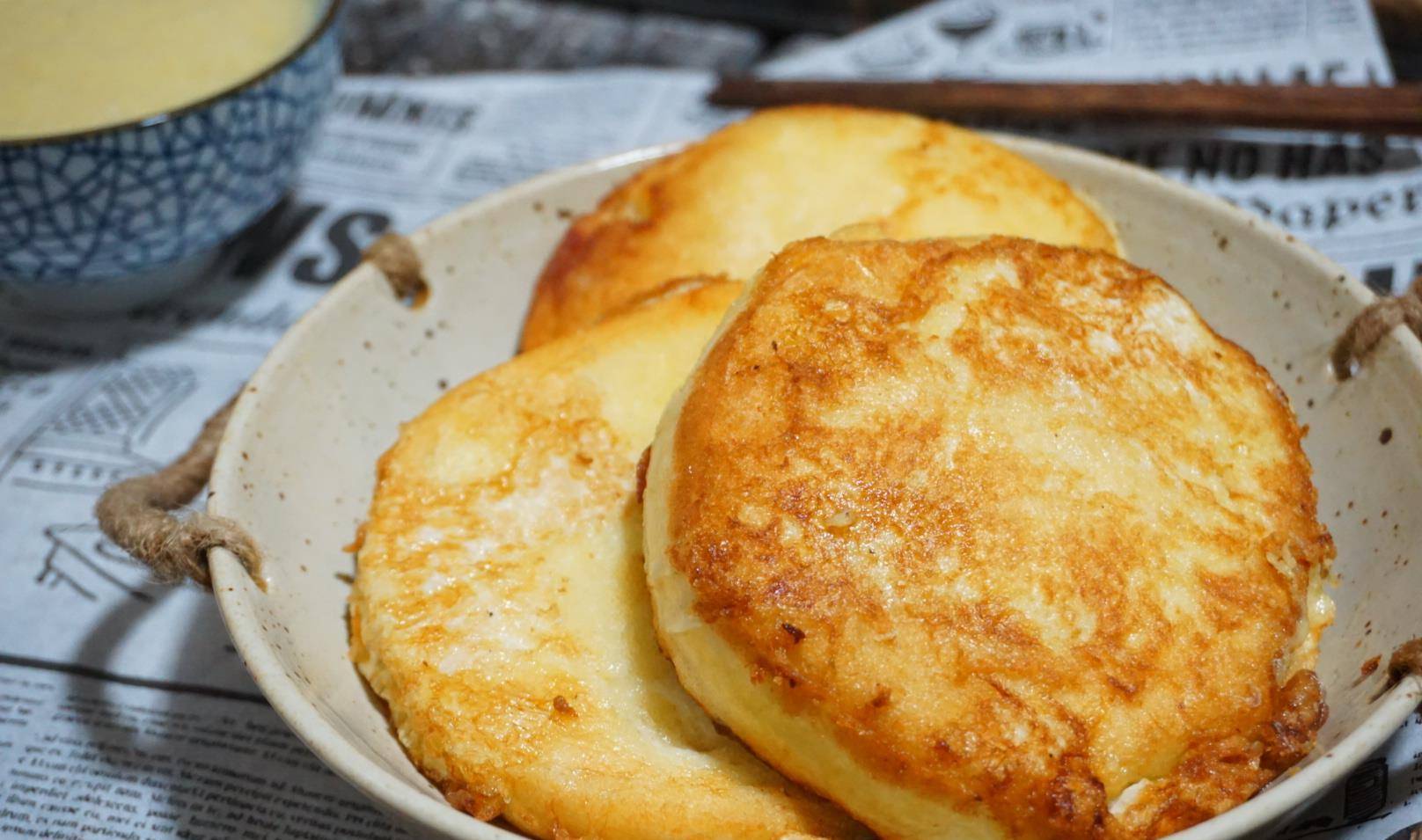 因为|炸馒头片多做一步,金黄酥脆,一点都不油腻,一家人早餐最爱吃