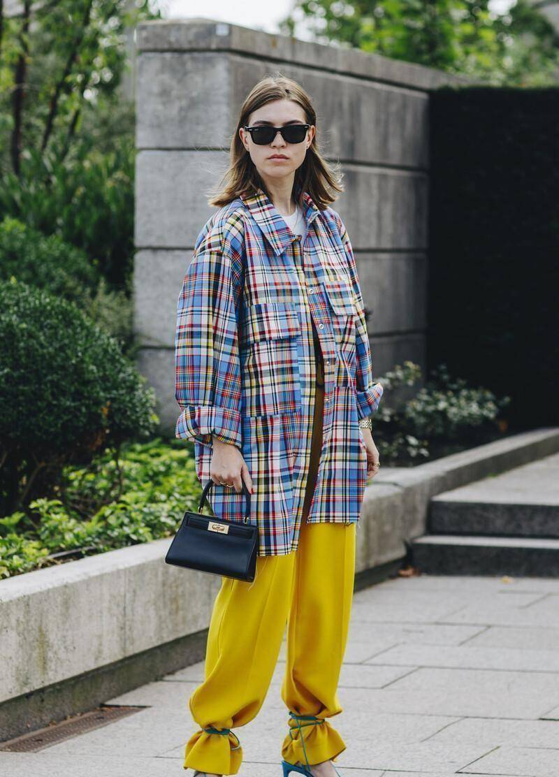 花呢 “格纹衬衫”才是春季最佳，款式多样还经典，咋穿都不撞衫