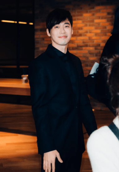 竹马9年,8岁儿子超可爱,如今转型成老板人生圆满_金载沅_李准_朴书妍