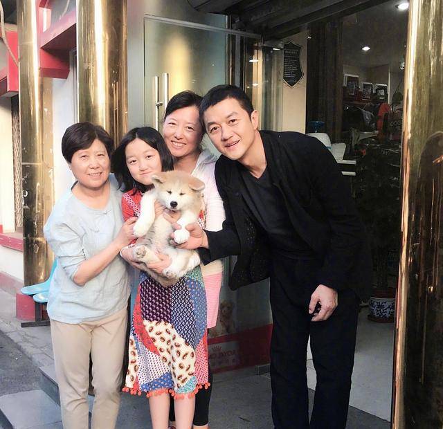 原创恭喜李亚鹏海哈金喜官宣结婚生子喜讯50岁再当爹很开心