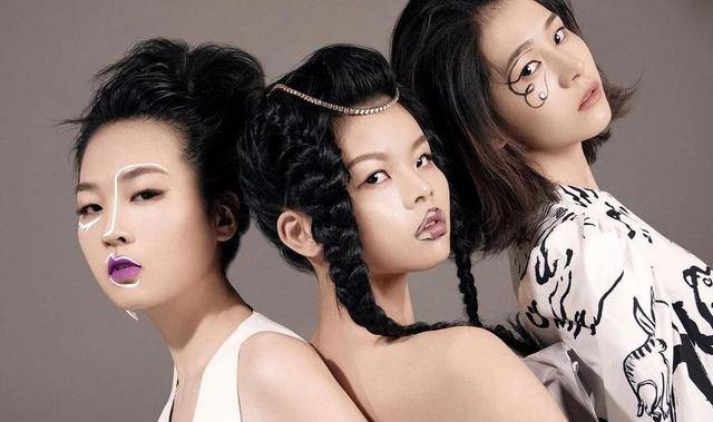 因为|为iphone6出道靠丑走红，后参加选秀被利用炒作，第一期就遭淘汰