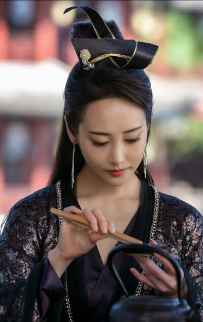 花魁|拒绝“扭捏式”风尘女子演法，这6位柔情媚态太到位，女人都心动